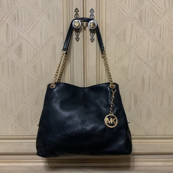 Gorgeous Michael Kors chain shoulder bag - Picture 8 of 16